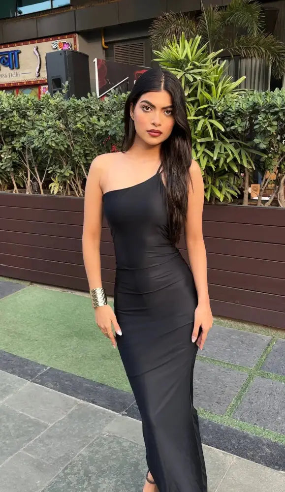 Black Scarlet Bodycon Dress - Clothing