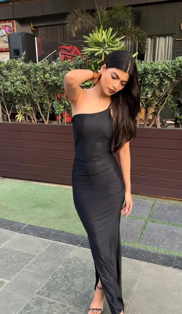 Black Scarlet Bodycon Dress - Clothing