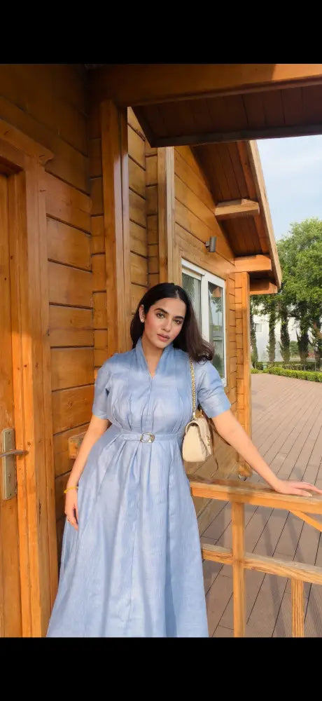 Blue Orchid Midi dress with belt - Clothing