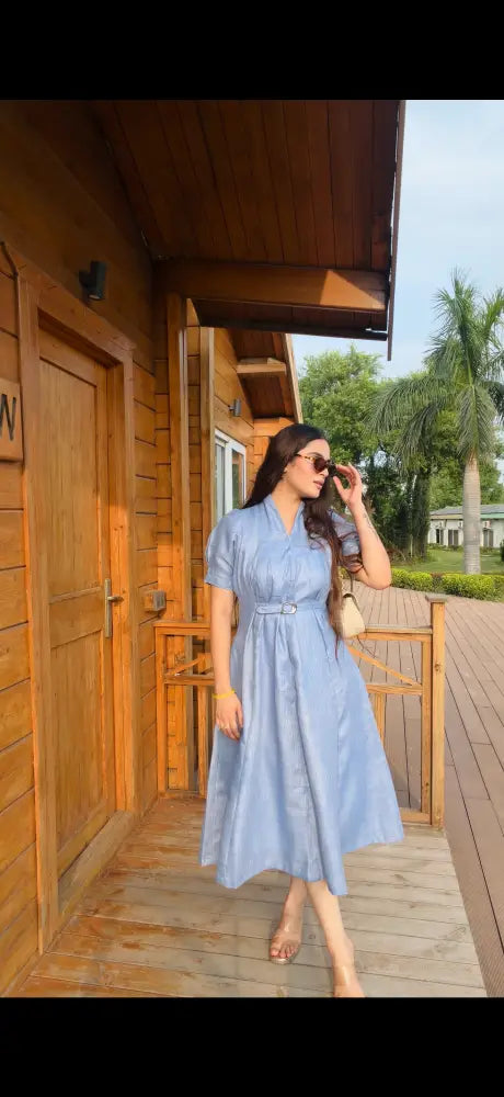 Blue Orchid Midi dress with belt - Clothing