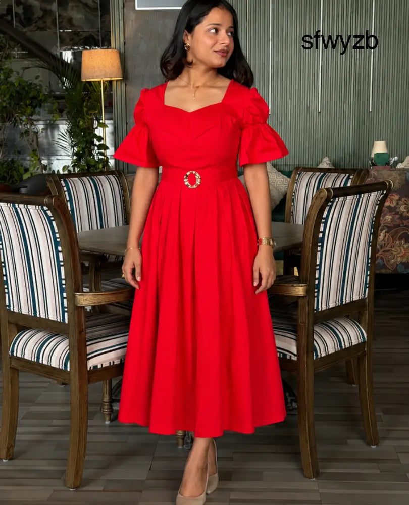 Red Lily Box Pleated Midi dress - Clothing