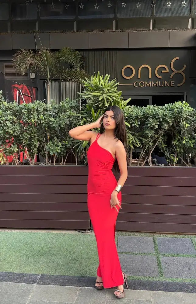 Ruby Scarlet Bodycon Dress. - Clothing